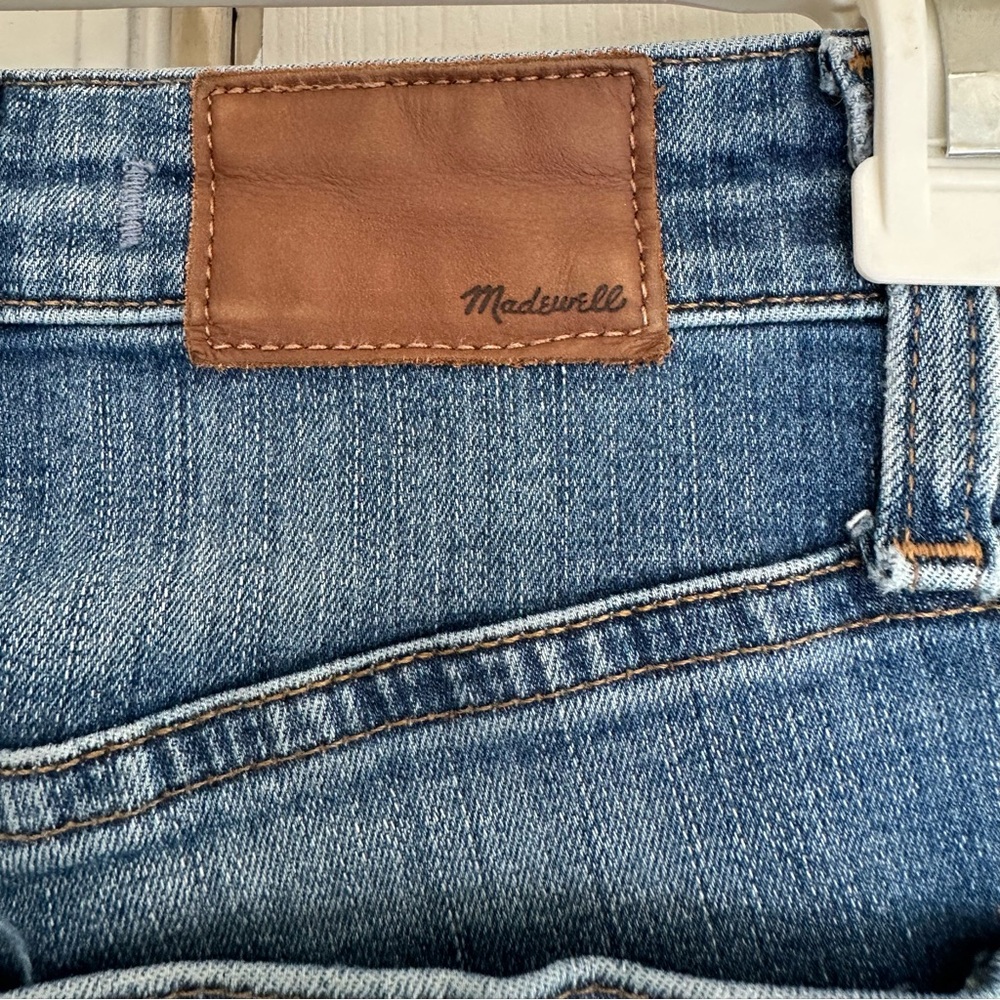 Madewell Curvy High Waist Skinny Medium Wash Jeans - Picture 3 of 9